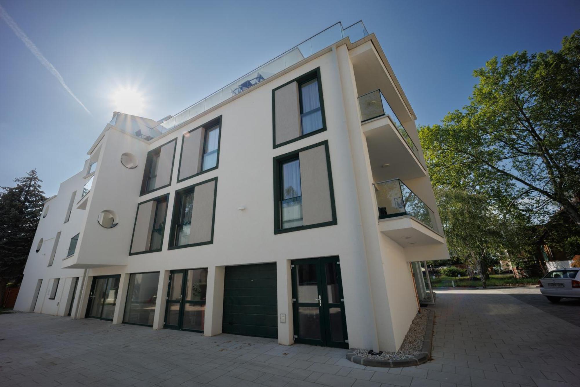 Villa Bauhaus Wellness Apartman 102 Siófok Exteriör bild
